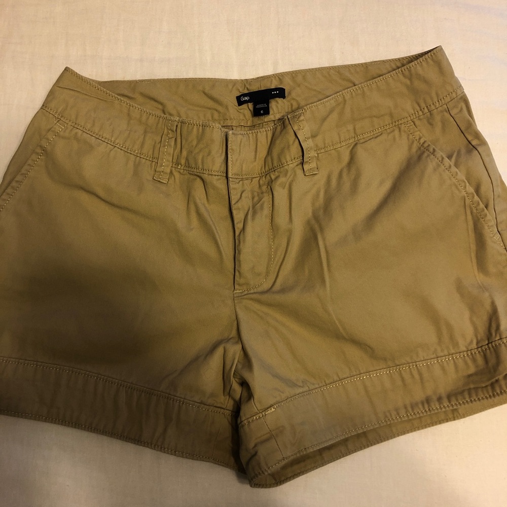 Gap shorts